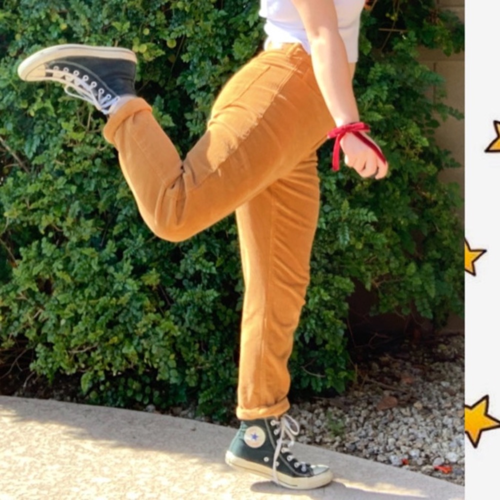American Eagle (AE) Corduroy Pants